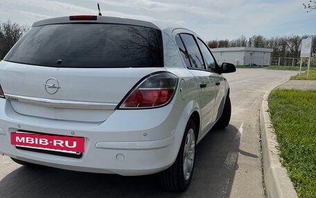 Opel Astra H, 2011 год, 690 000 рублей, 3 фотография