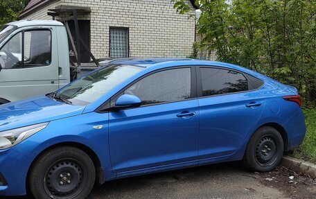 Hyundai Solaris II рестайлинг, 2017 год, 1 250 000 рублей, 2 фотография