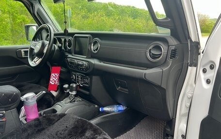 Jeep Wrangler, 2021 год, 5 750 000 рублей, 9 фотография
