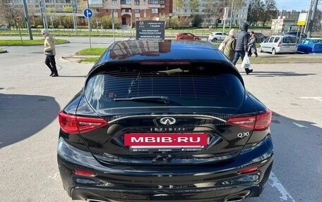 Infiniti Q30, 2017 год, 2 350 000 рублей, 4 фотография