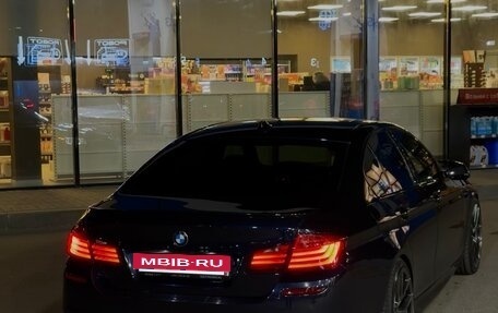 BMW 5 серия, 2016 год, 2 950 000 рублей, 3 фотография