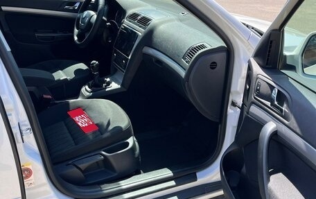 Skoda Octavia, 2010 год, 950 000 рублей, 16 фотография