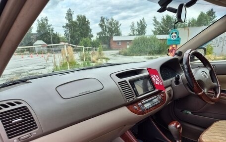 Toyota Camry V40, 2002 год, 700 000 рублей, 1 фотография