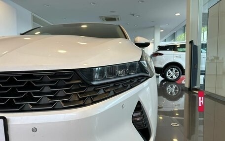 KIA K5, 2020 год, 2 370 000 рублей, 24 фотография