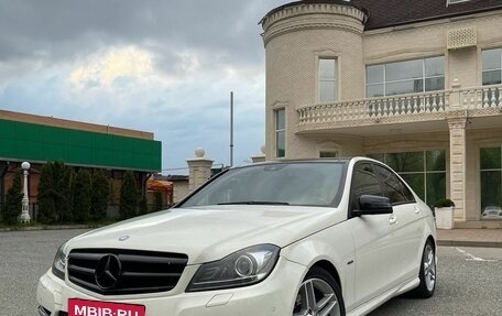 Mercedes-Benz C-Класс, 2012 год, 1 550 000 рублей, 2 фотография