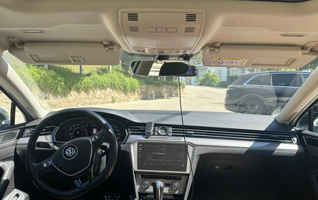 Volkswagen Passat B8 рестайлинг, 2018 год, 3 400 000 рублей, 9 фотография