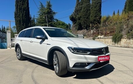 Volkswagen Passat B8 рестайлинг, 2018 год, 3 400 000 рублей, 3 фотография