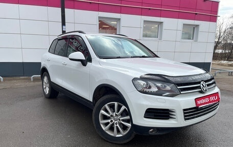 Volkswagen Touareg III, 2012 год, 2 280 000 рублей, 2 фотография