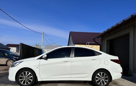Hyundai Solaris II рестайлинг, 2013 год, 879 000 рублей, 3 фотография