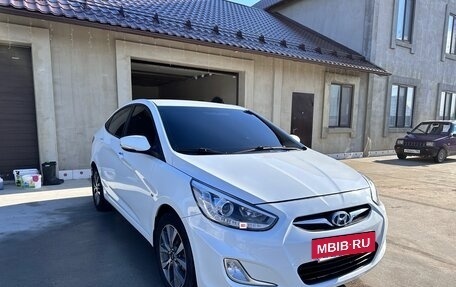 Hyundai Solaris II рестайлинг, 2013 год, 879 000 рублей, 7 фотография