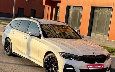 BMW 3 серия, 2019 год, 3 680 000 рублей, 14 фотография