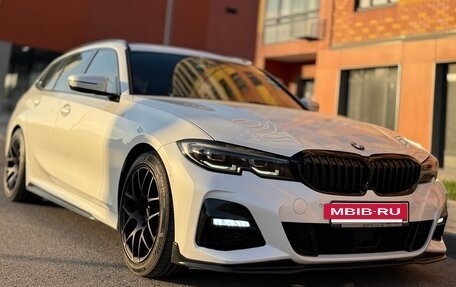 BMW 3 серия, 2019 год, 3 680 000 рублей, 10 фотография