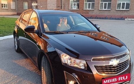 Chevrolet Cruze II, 2013 год, 910 000 рублей, 4 фотография