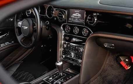Bentley Mulsanne II, 2017 год, 30 000 000 рублей, 10 фотография
