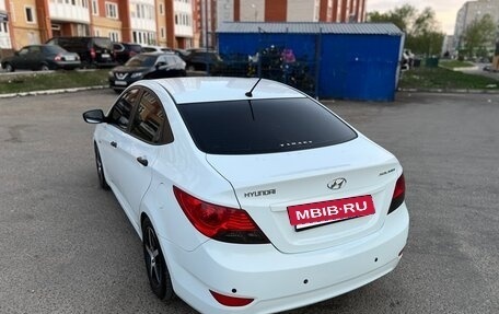 Hyundai Solaris II рестайлинг, 2011 год, 675 000 рублей, 8 фотография