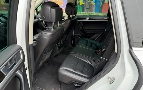 Volkswagen Touareg III, 2015 год, 3 300 000 рублей, 10 фотография