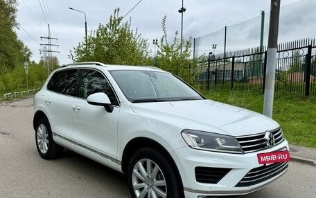 Volkswagen Touareg III, 2015 год, 3 300 000 рублей, 8 фотография