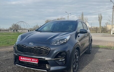 KIA Sportage IV рестайлинг, 2018 год, 2 460 000 рублей, 6 фотография