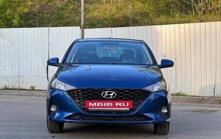 Hyundai Solaris II рестайлинг, 2021 год, 1 200 000 рублей, 2 фотография