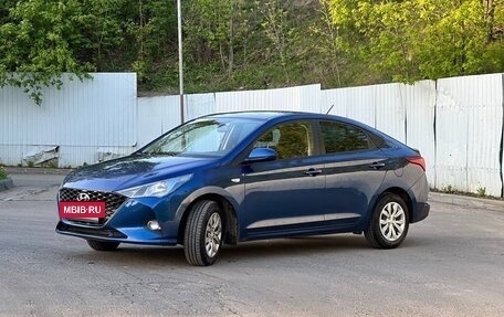 Hyundai Solaris II рестайлинг, 2021 год, 1 200 000 рублей, 6 фотография