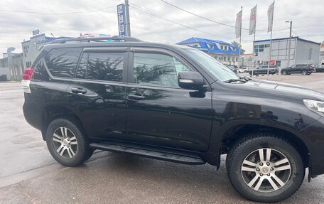 Toyota Land Cruiser Prado 150 рестайлинг 2, 2011 год, 2 700 000 рублей, 3 фотография