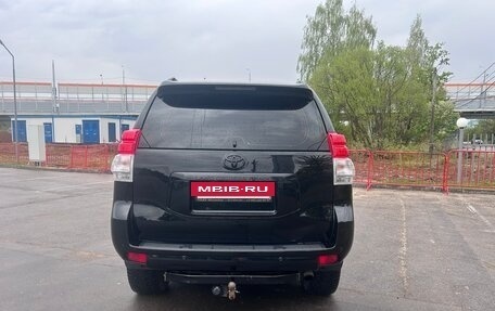 Toyota Land Cruiser Prado 150 рестайлинг 2, 2011 год, 2 700 000 рублей, 2 фотография
