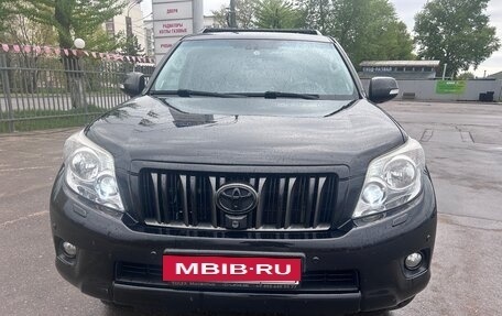 Toyota Land Cruiser Prado 150 рестайлинг 2, 2011 год, 2 700 000 рублей, 5 фотография