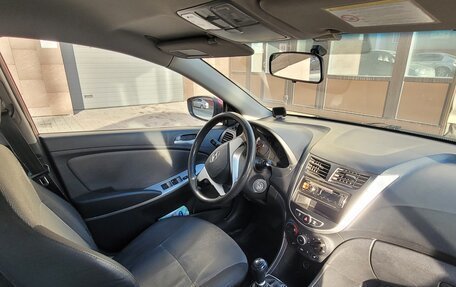 Hyundai Solaris II рестайлинг, 2012 год, 699 000 рублей, 6 фотография