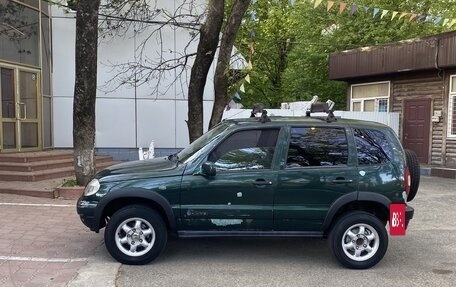 Chevrolet Niva I рестайлинг, 2004 год, 310 000 рублей, 5 фотография