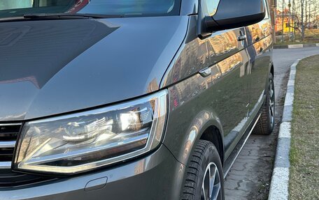 Volkswagen Caravelle T6 рестайлинг, 2016 год, 3 140 000 рублей, 5 фотография