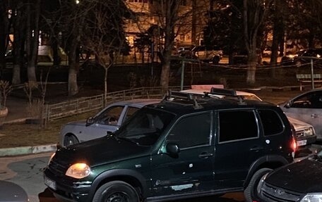 Chevrolet Niva I рестайлинг, 2004 год, 310 000 рублей, 23 фотография