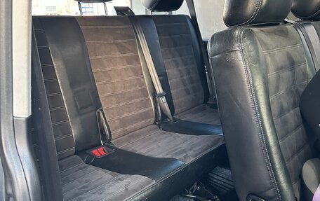 Volkswagen Caravelle T6 рестайлинг, 2016 год, 3 140 000 рублей, 16 фотография