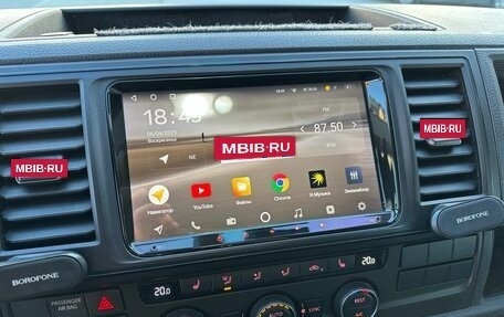 Volkswagen Caravelle T6 рестайлинг, 2016 год, 3 140 000 рублей, 23 фотография