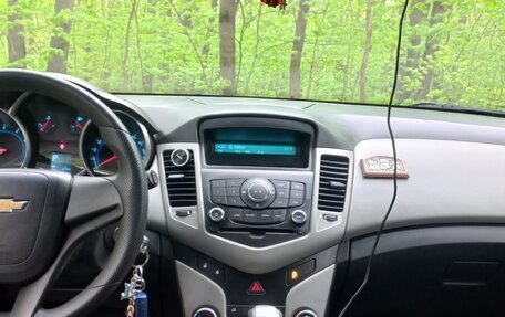 Chevrolet Cruze II, 2012 год, 970 000 рублей, 9 фотография
