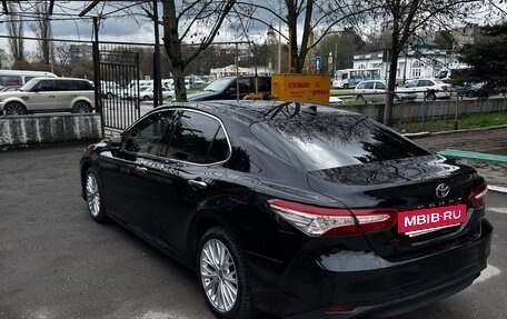 Toyota Camry, 2020 год, 3 000 000 рублей, 3 фотография