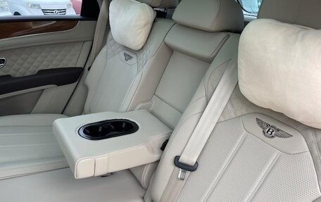Bentley Bentayga I, 2022 год, 19 865 000 рублей, 15 фотография