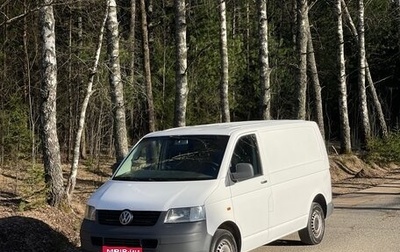 Volkswagen Transporter T5 рестайлинг, 2003 год, 845 000 рублей, 1 фотография
