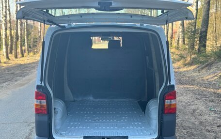 Volkswagen Transporter T5 рестайлинг, 2003 год, 845 000 рублей, 7 фотография