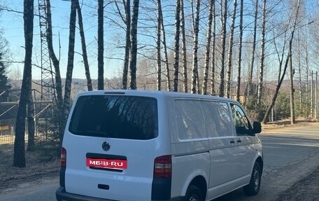 Volkswagen Transporter T5 рестайлинг, 2003 год, 845 000 рублей, 4 фотография