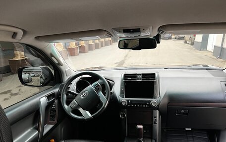 Toyota Land Cruiser Prado 150 рестайлинг 2, 2010 год, 3 250 000 рублей, 10 фотография