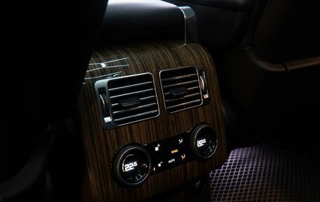 Land Rover Range Rover IV рестайлинг, 2018 год, 7 459 000 рублей, 19 фотография