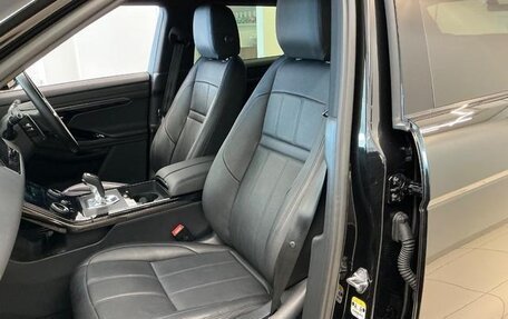 Land Rover Range Rover Evoque II, 2022 год, 4 230 000 рублей, 12 фотография