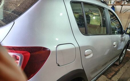 Renault Sandero II рестайлинг, 2015 год, 1 300 000 рублей, 6 фотография