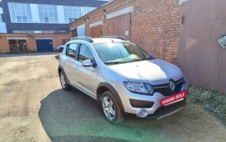 Renault Sandero II рестайлинг, 2015 год, 1 300 000 рублей, 2 фотография
