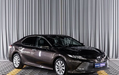 Toyota Camry, 2019 год, 3 195 000 рублей, 1 фотография