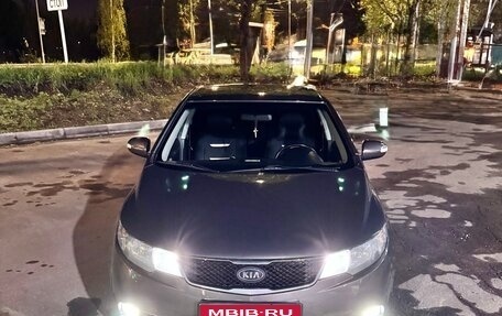 KIA Cerato III, 2010 год, 900 000 рублей, 1 фотография