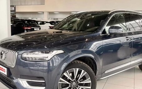 Volvo XC90 II рестайлинг, 2021 год, 5 700 000 рублей, 2 фотография