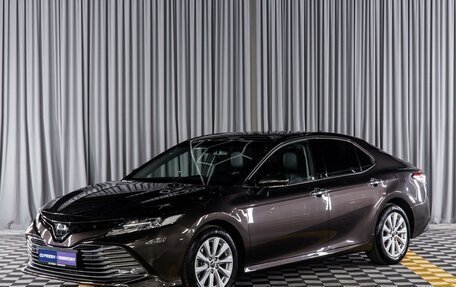Toyota Camry, 2019 год, 3 195 000 рублей, 5 фотография