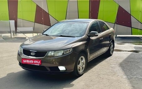 KIA Cerato III, 2010 год, 900 000 рублей, 2 фотография