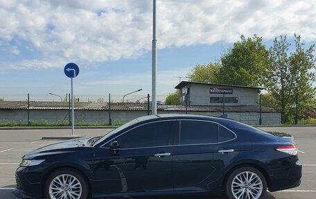Toyota Camry, 2018 год, 3 250 000 рублей, 2 фотография